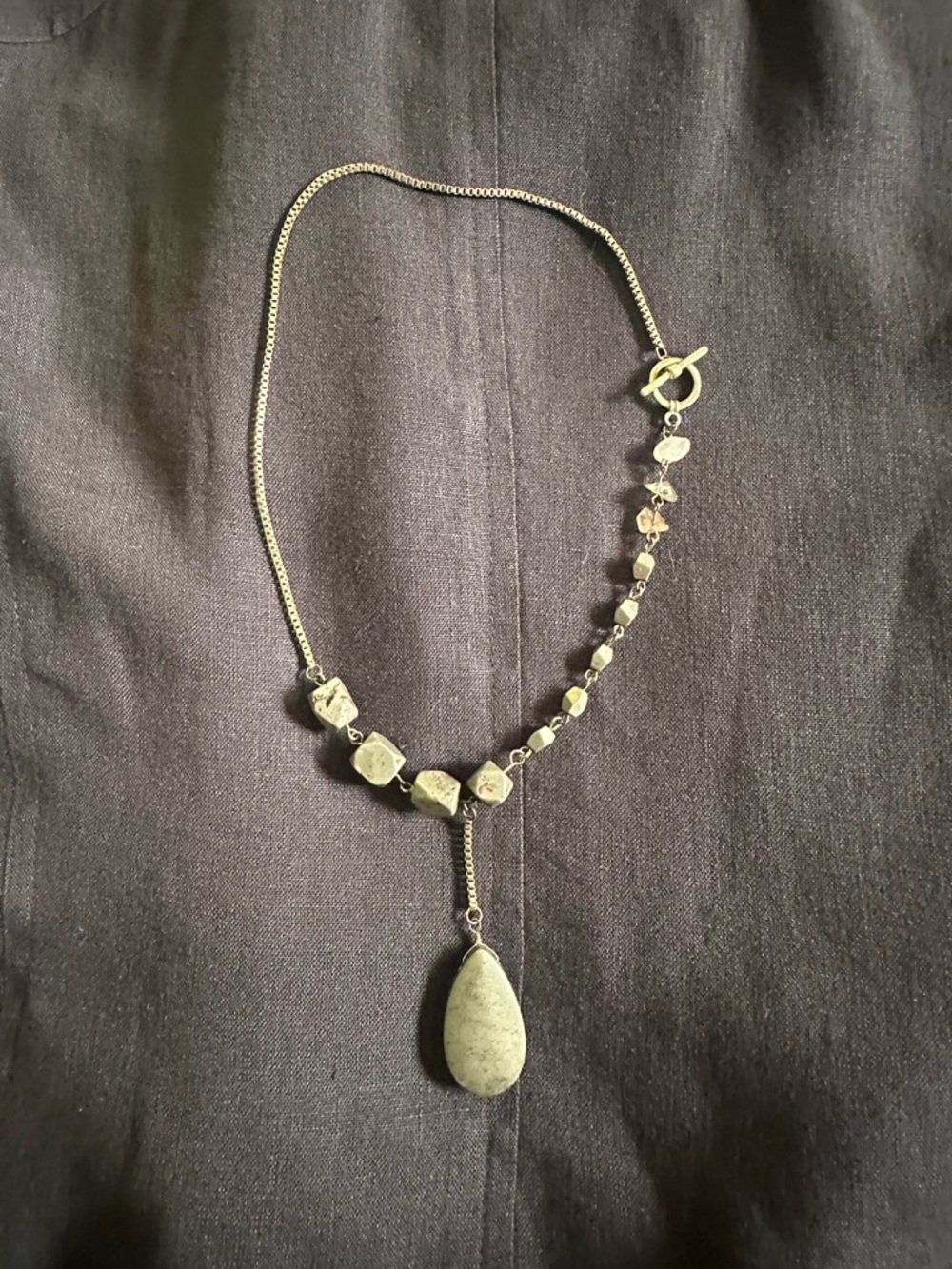 Asymmetrical Stone Teardrop Pendant Necklace